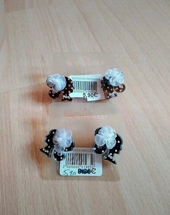 Lot de 2 paires de boucles d'oreilles neuve