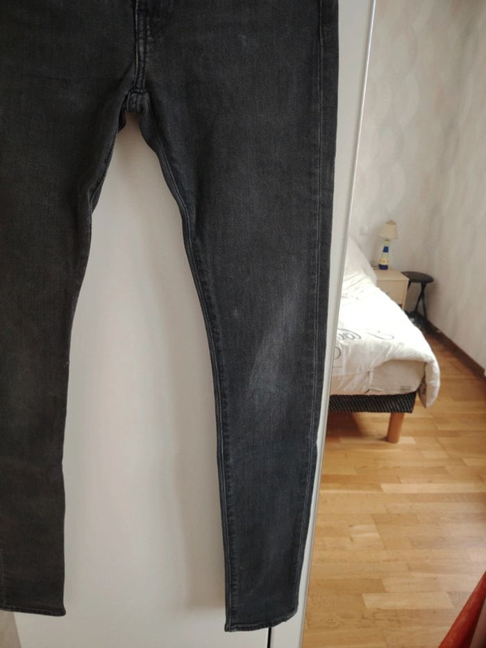 Jean Levi's 519 - photo numéro 4