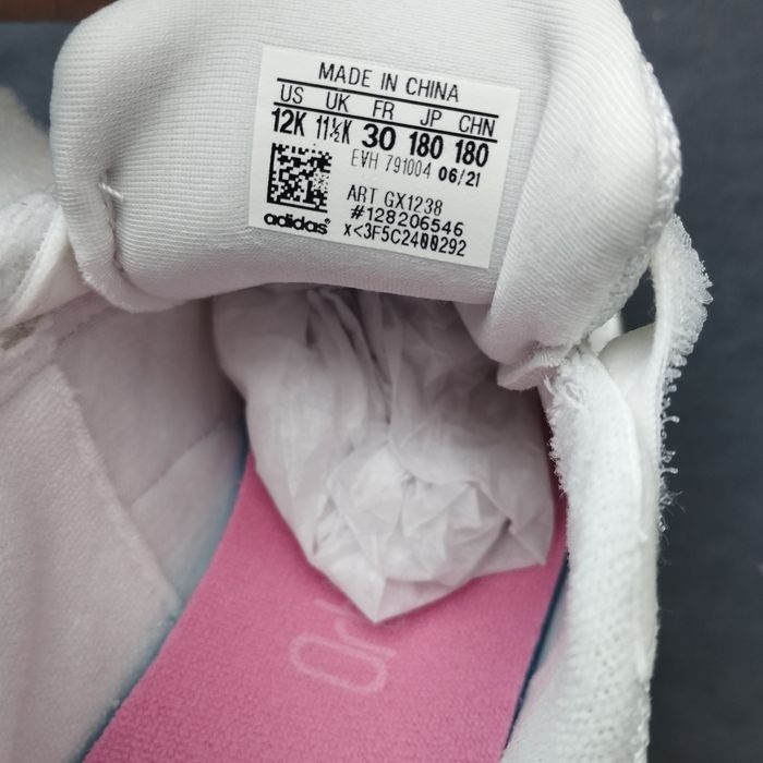 Baskets Adidas Neuve pour fille - photo numéro 8
