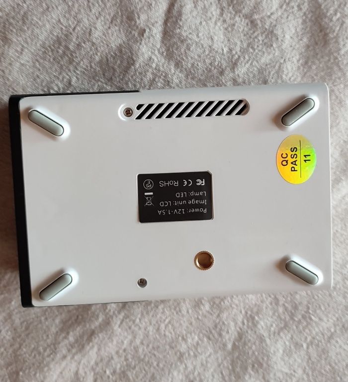 Mini vidéoprojecteur led - photo numéro 3