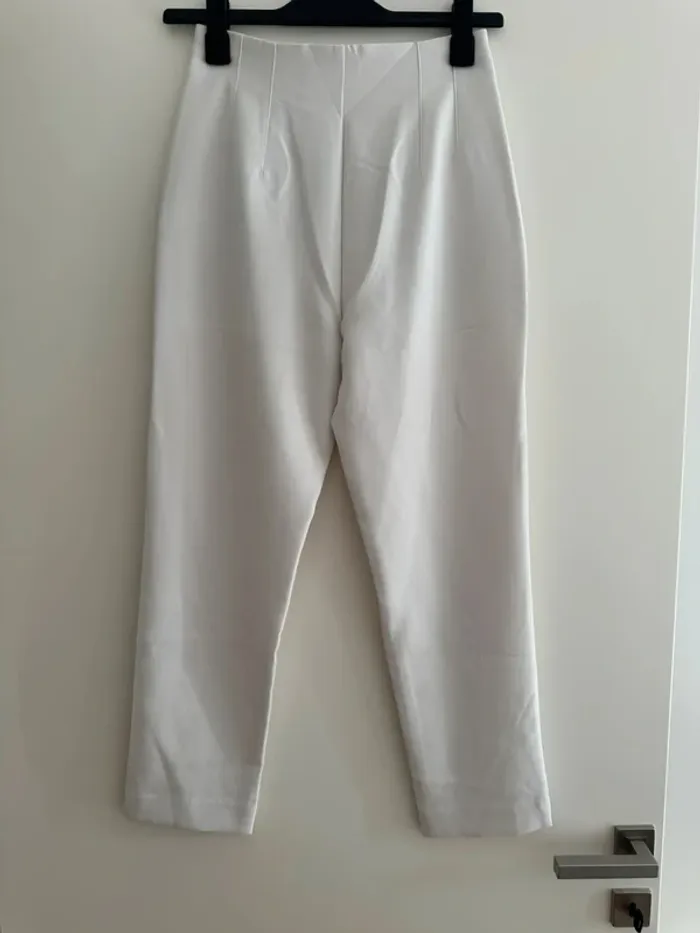 Pantalon blanc stradivarius femme taille 36 - photo numéro 4