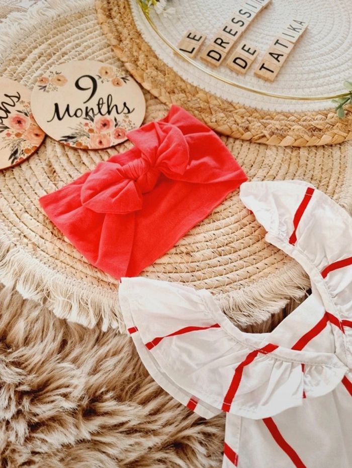 Robe rayées blanche et rouge 6mois 9mois + bandeau - photo numéro 2