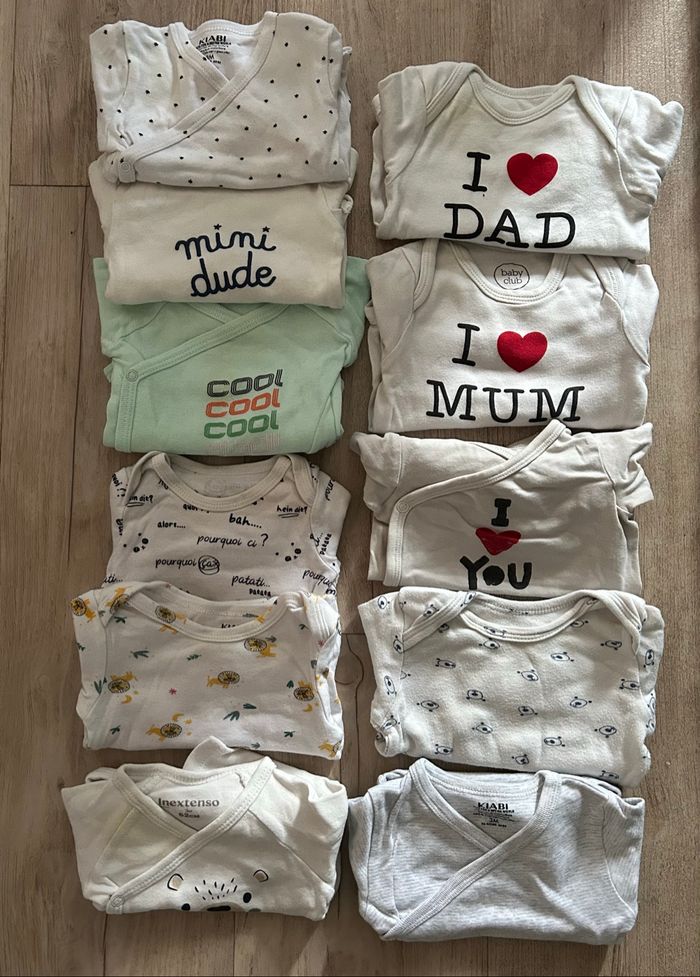 Lots bodies taille 3 mois