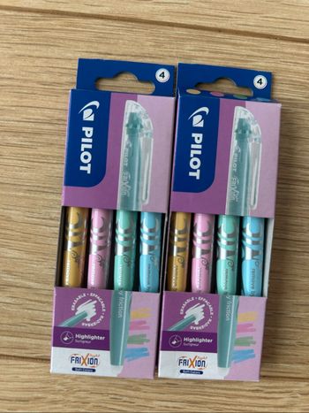 2 lots de 4 surligneurs pilot