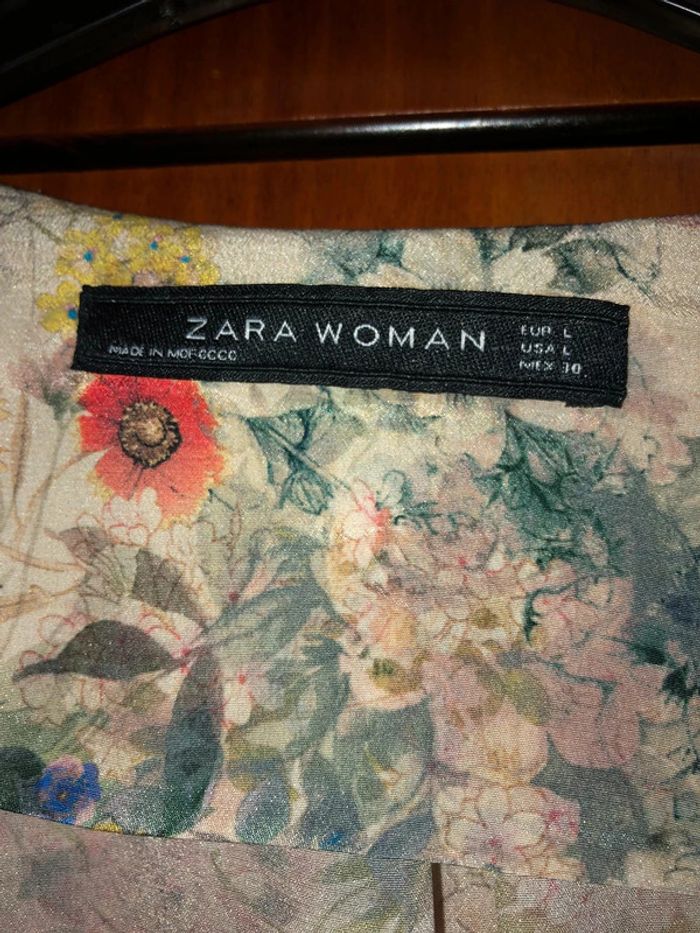 Blouse en soie fleurie 40 Zara neuve - photo numéro 3