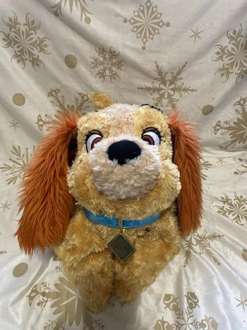 Coussin Lady La belle et le clochard Disney Parks Disneyland peluche oreiller pliable