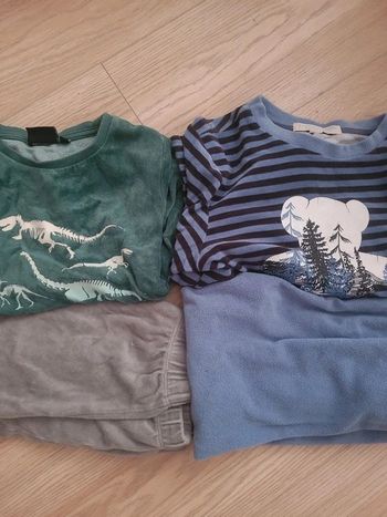 Lot 2 pyjamas velours