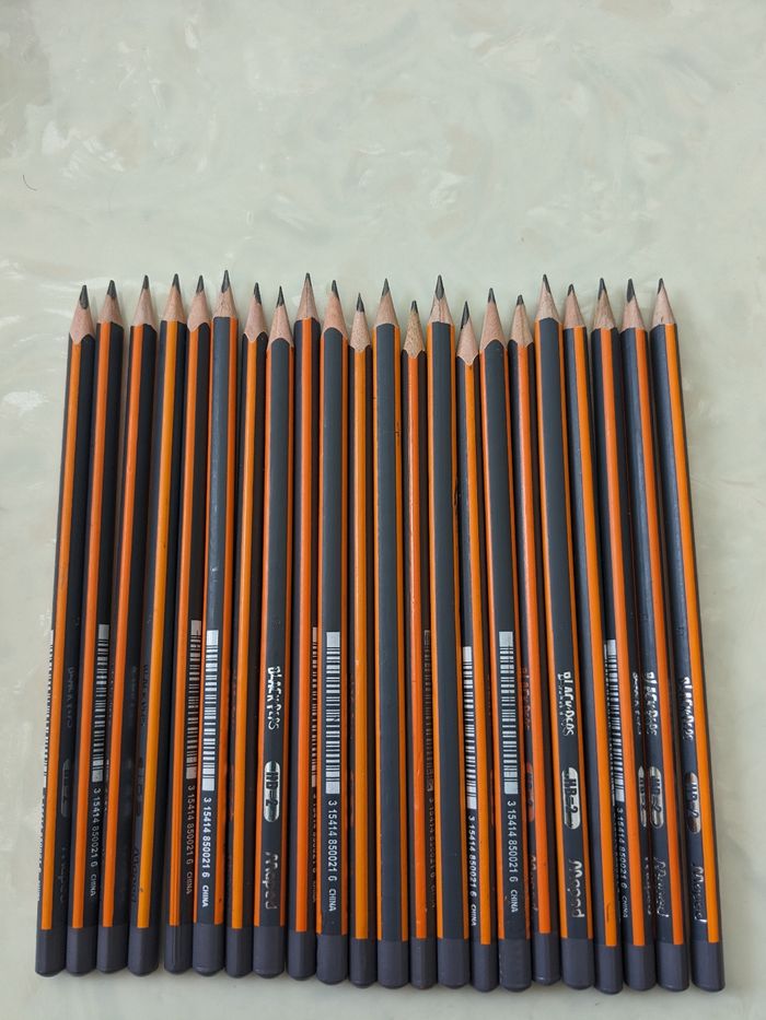 Lot de 21 crayons de papier Maped HB 2.