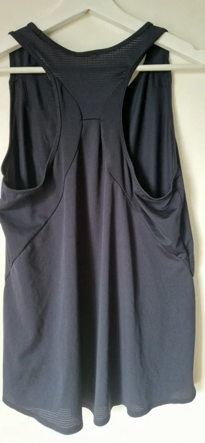 Debardeur Domyos Taille 42 - photo numéro 3