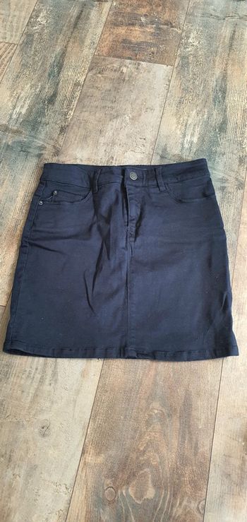 Jupe vero moda taille 36 en très bon état