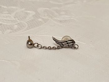 Boucle d’oreille unique