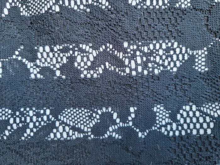 Superbe robe dentelle noire et blanche, Esprit taille M (38/40) - photo numéro 2