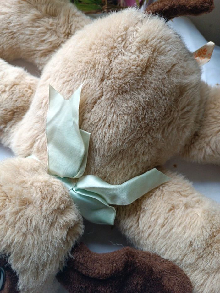 Peluche plush chien dog pound puppy Big grande beige Brown marron crème tâche cuddle allongé couché - photo numéro 5
