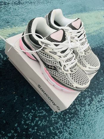 Saucony 