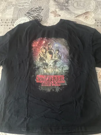 tee shirt Stranger Things