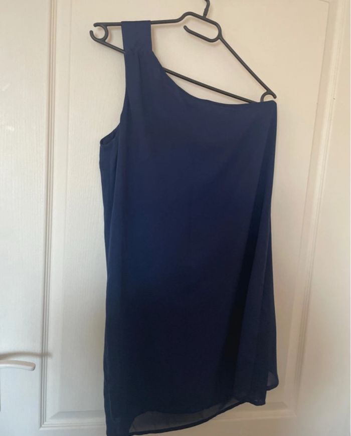 Robe bleu marine, taille 40 camaïeu