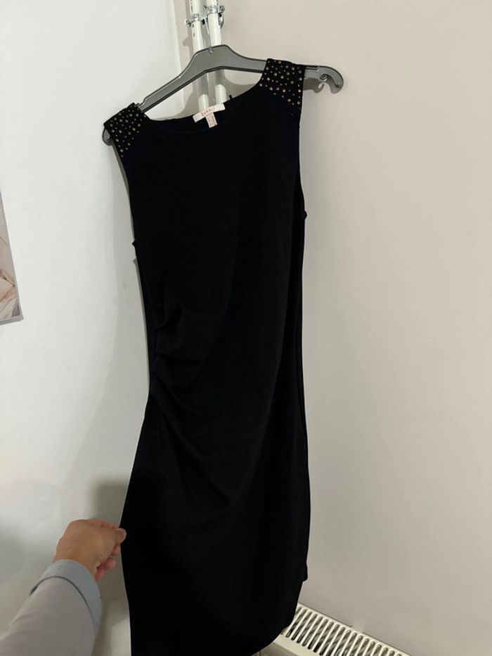 Robe noir esprit taille 38 excellent état