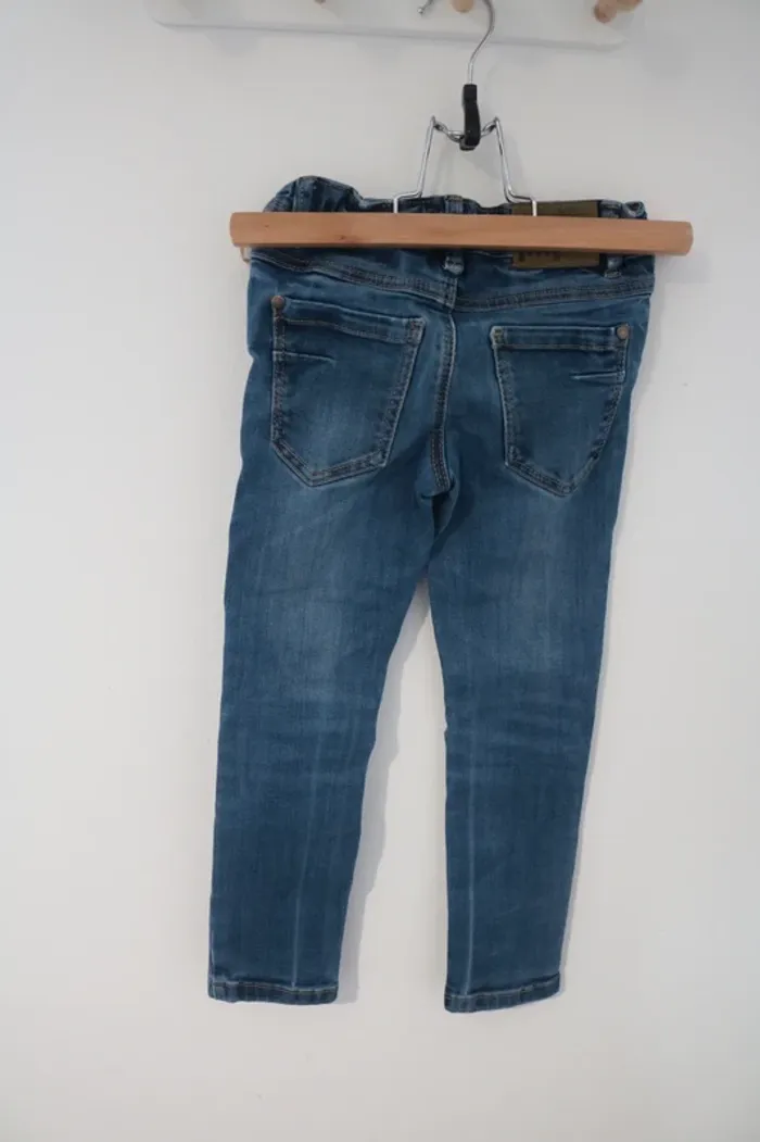 Ensemble automne/hiver haut/pantalon Tape à l'oeil et gilet Kiabi 4 ans - photo numéro 3