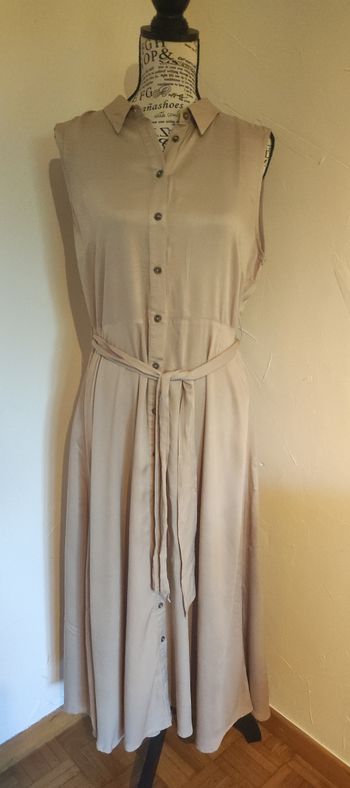 Robe longue saharienne beige Monoprix taille 44