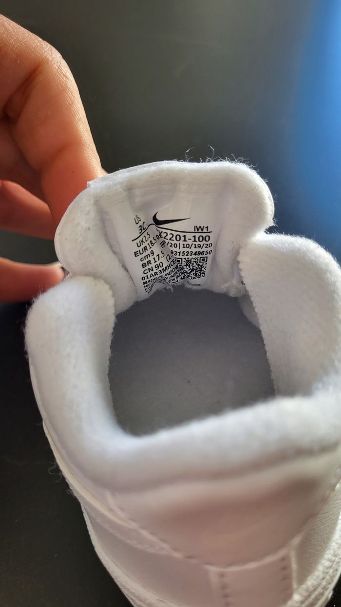 Basket Nike force1 taille 18,5 - photo numéro 7