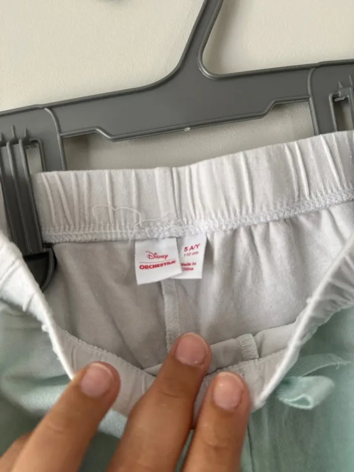 👖 short de pyjama- fille 5 ans - Disney orchestra - vert et blanc - bon état - photo numéro 3