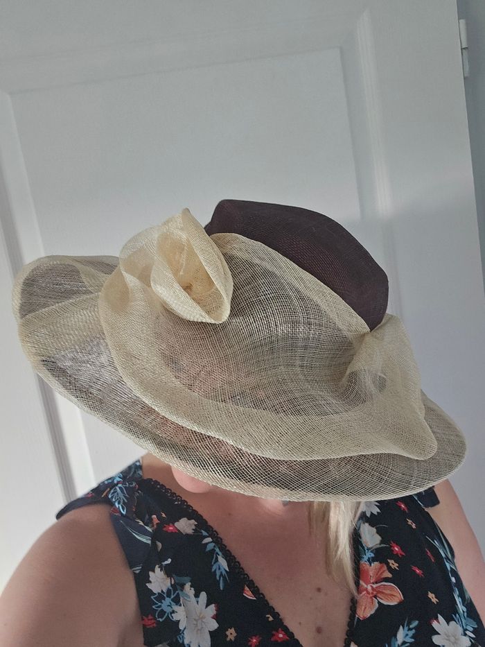 Chapeau de cérémonie - photo numéro 4