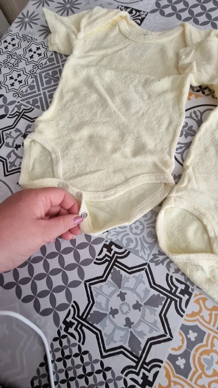 6 body manche courte style éponge taille 2 ans - Tex - photo numéro 15