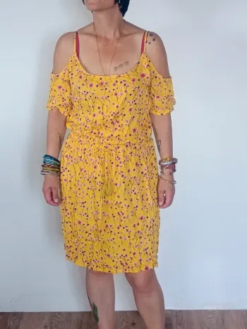 Robe Pimkie Taille L – Imprimé floral jaune – Épaules dénudées