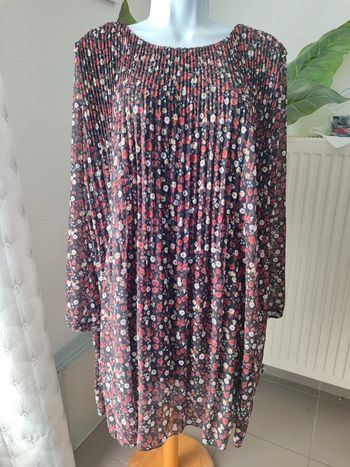 Robe plissée fleurie