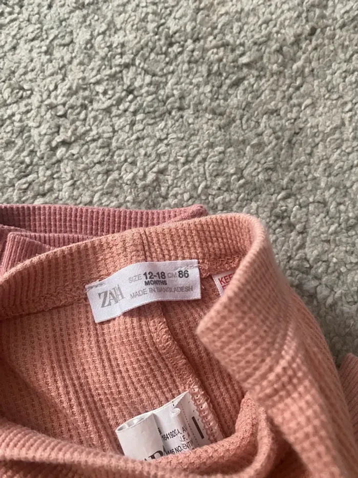 2 leggings zara gaufrés 12/18 mois - photo numéro 4