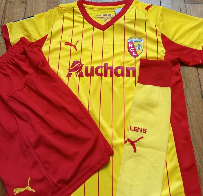 Kit football taille 10 ans modèle RC Lens 2026 domicile