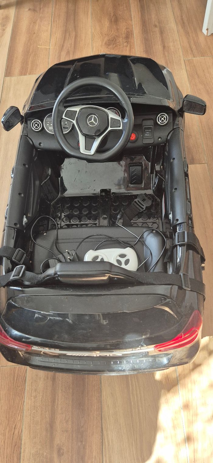 Voiture électrique Mercedes GLA - photo numéro 2