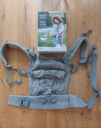 Porte-bébé physiologique Love & Carry One+ – idéal été & hiver