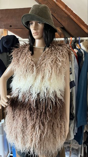 Gilet fourrure dégradée y2k