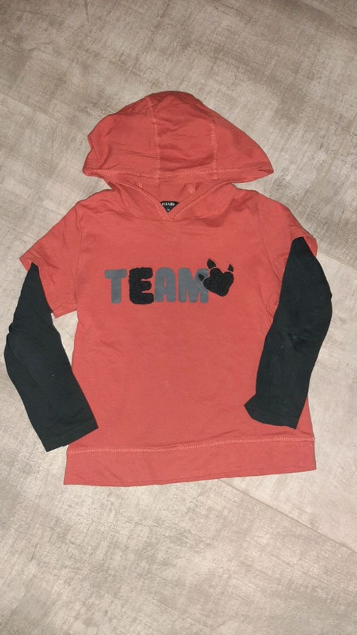 T-shirt à capuche
