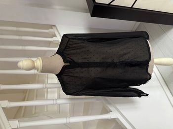 Chemisier Etam en plumetis noir et filaments brillants argentés