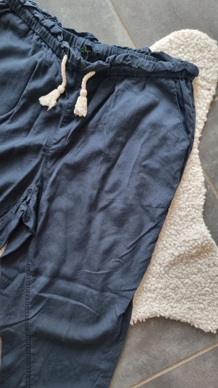 Pantalon bleu marine Kiabi XL 42 44 sympa fluide taille haute normale ceinture - photo numéro 5