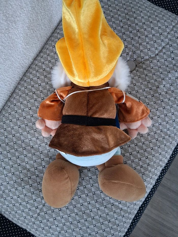 Peluche Joyeux des 7 nains de Blanche Neige - photo numéro 5