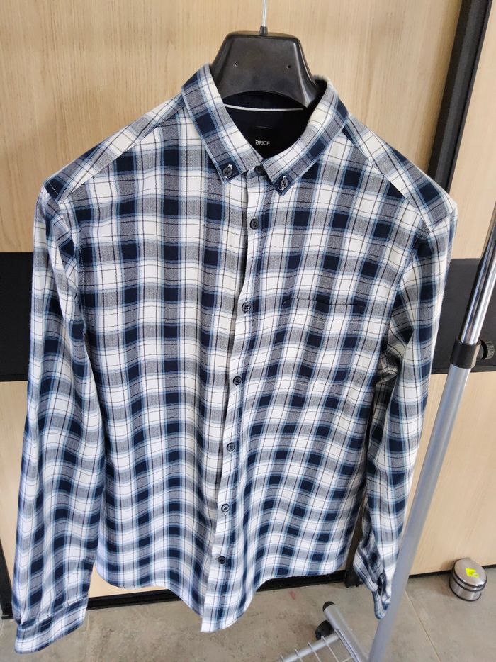 Chemise  neuve  taille M - photo numéro 3