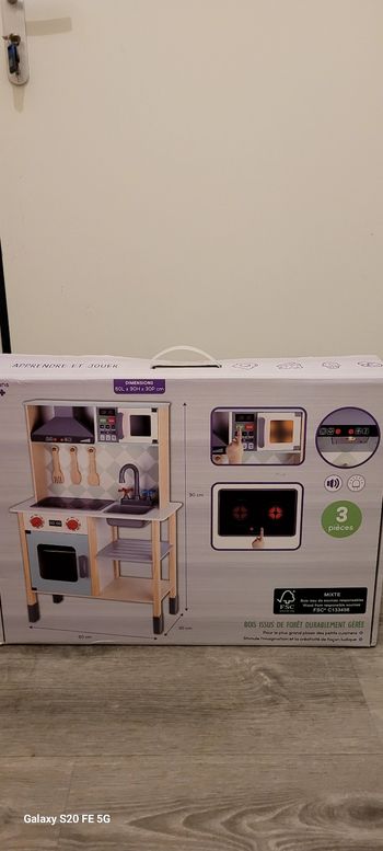 Cuisine en bois pour enfant