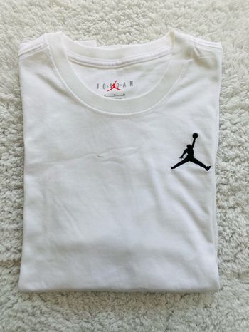 tee shirt blanc jumpman noir Nike