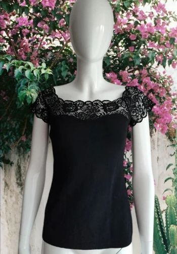 Top épaules dénudées dentelle Capsule