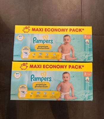2 cartons de couches Pampers premium taille 3