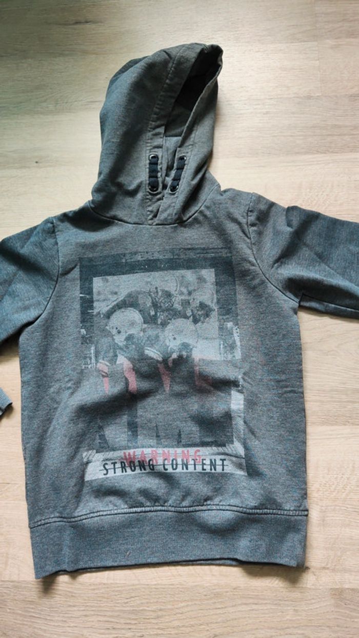 Pull à capuche