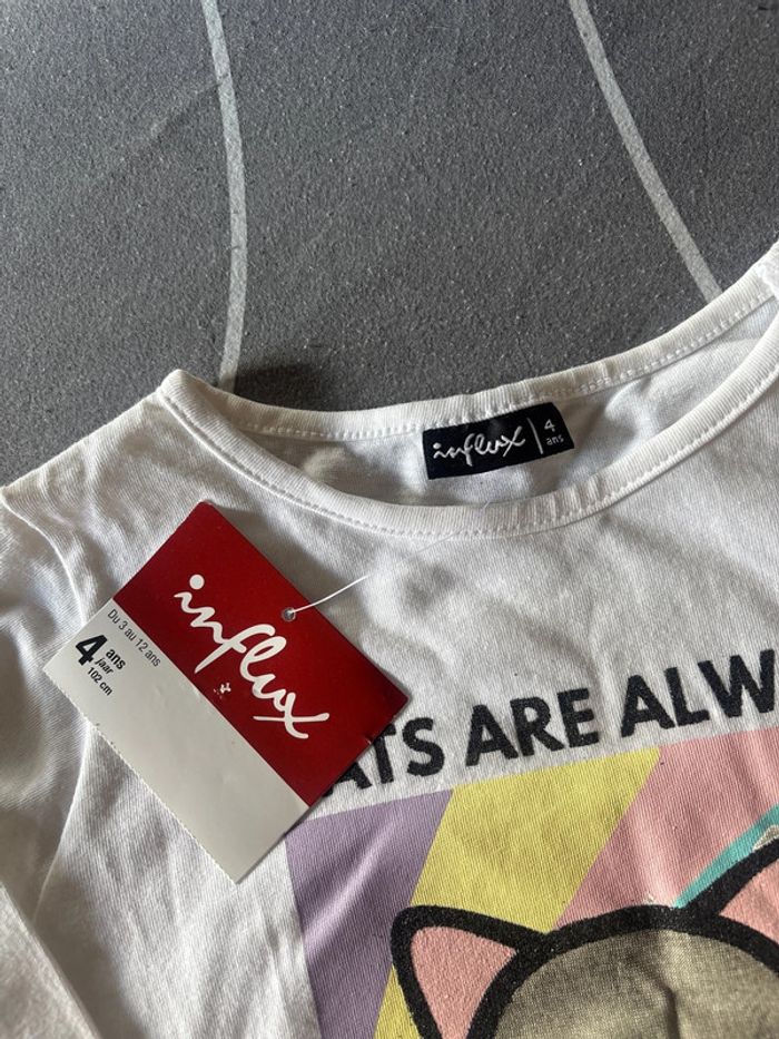 T-shirt manche longue fille 4ans neuf avec étiquette - photo numéro 2