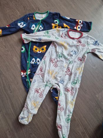Magnifique lot de 2 pyjamas chaud 24 mois 92cm
