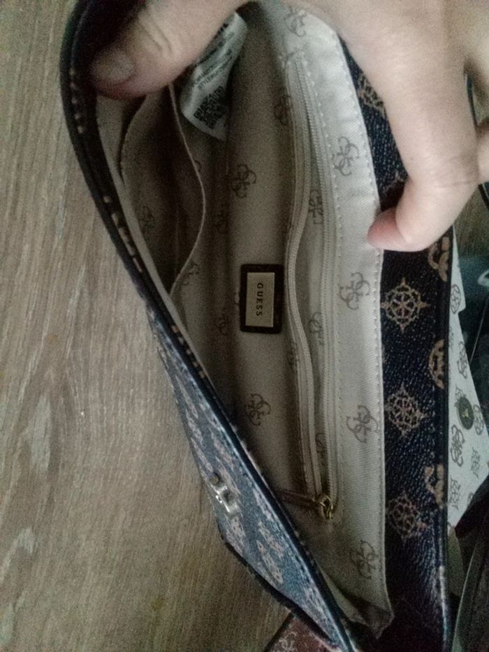 Sac à main Guess - photo numéro 9