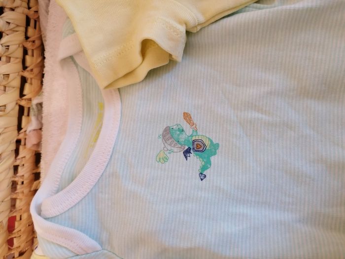 Lot 3 bodies Sergent Major 3mois - photo numéro 3