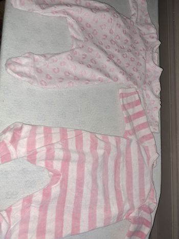 19 articles naissances quasiment neuf pour 6 euros