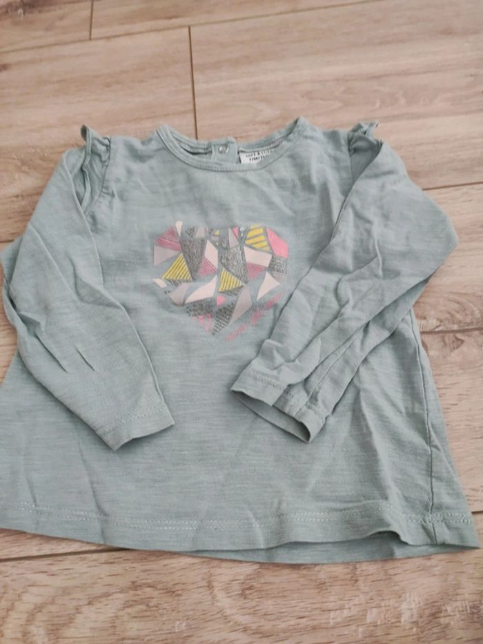 Tee-shirt tape à l'oeil